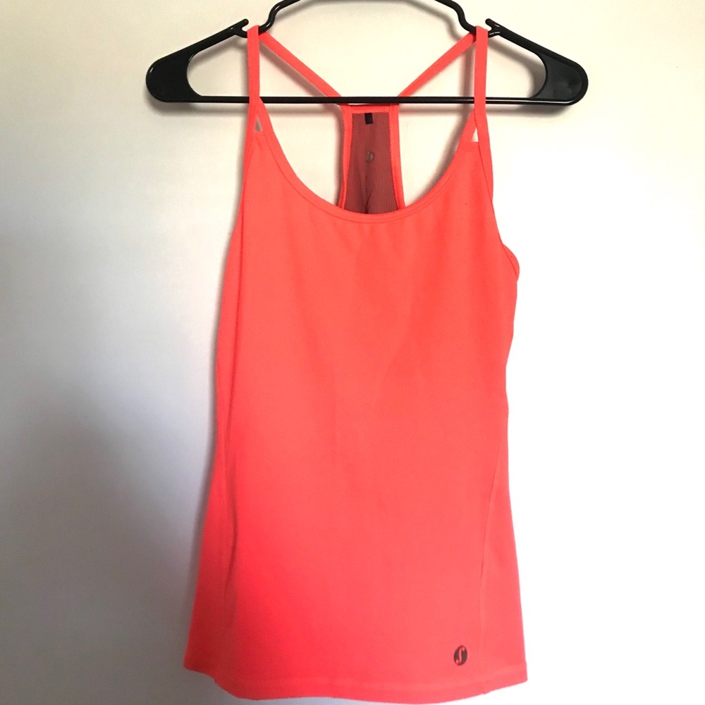 Coral top